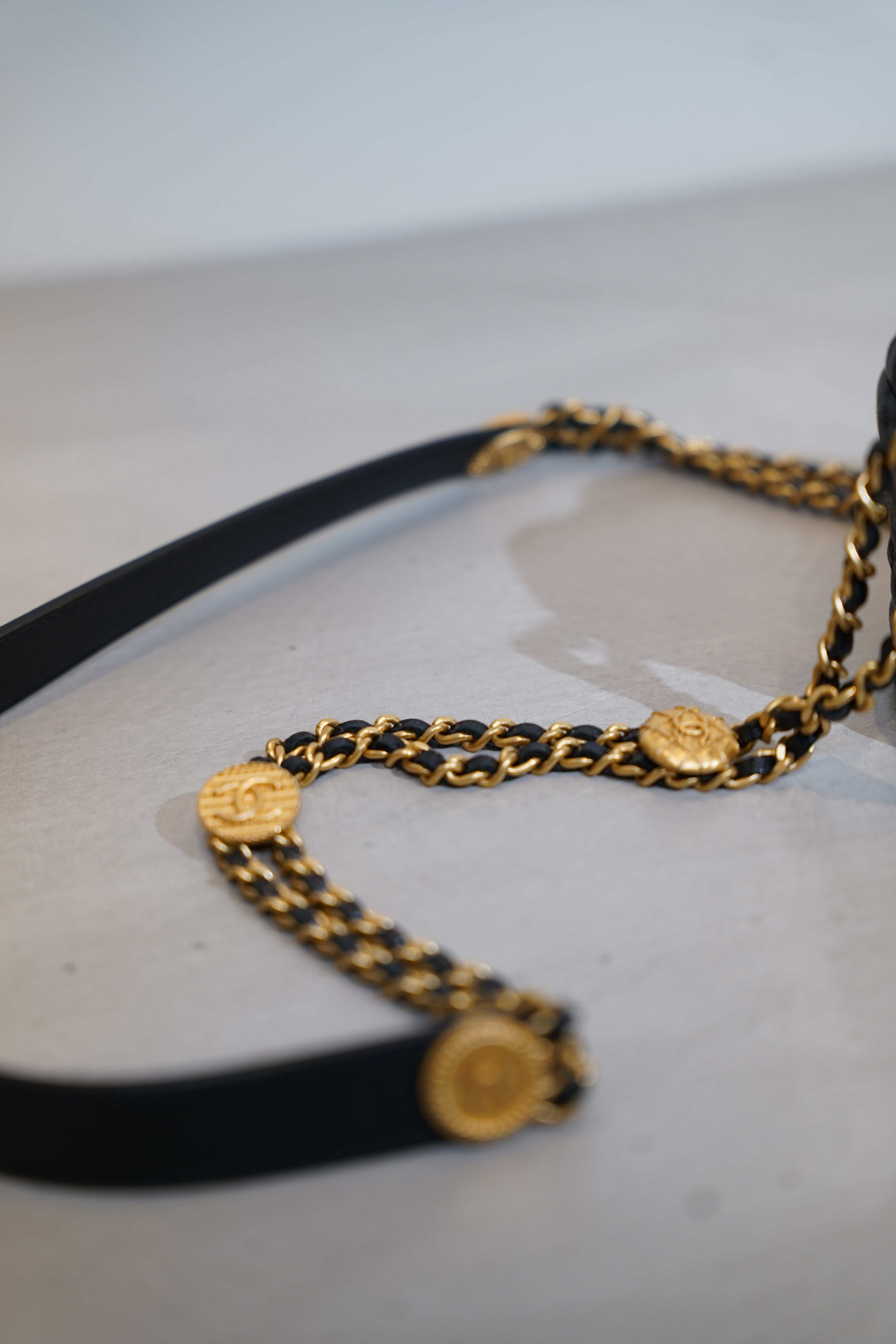 CHANEL MATELESSE CHAIN SHOULDER BAG PURSE