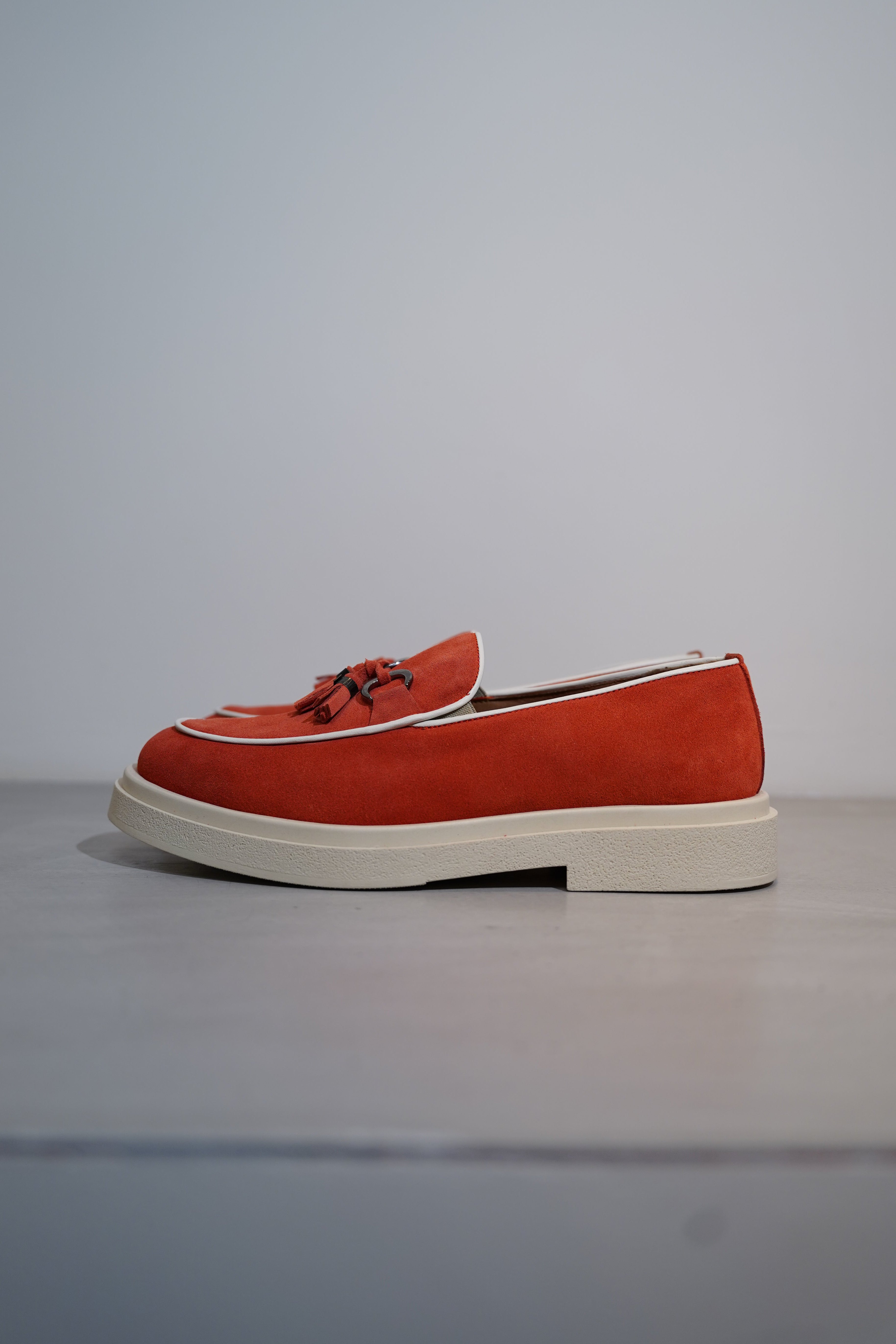 Suede orange loafer