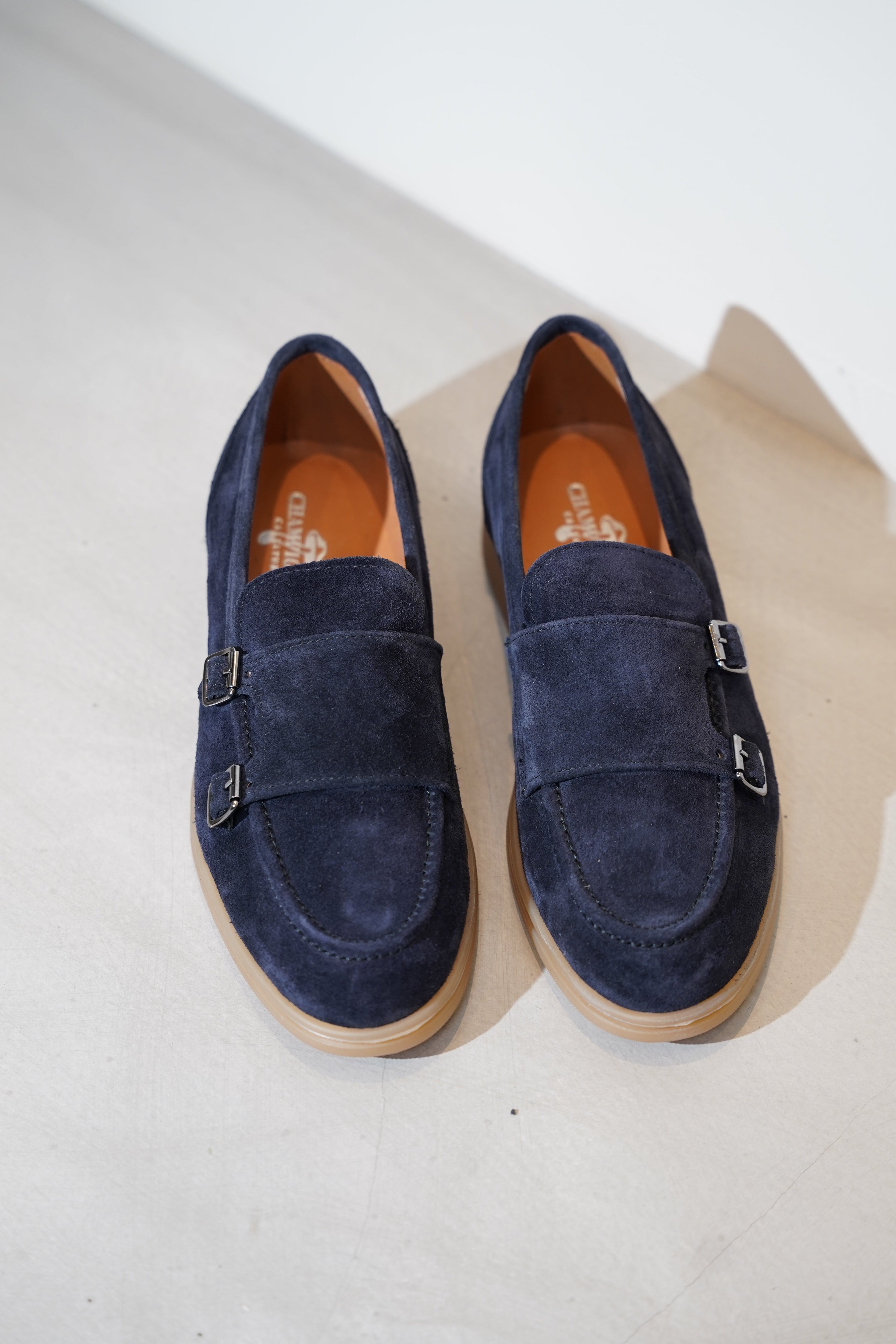 Suede loafer gesp