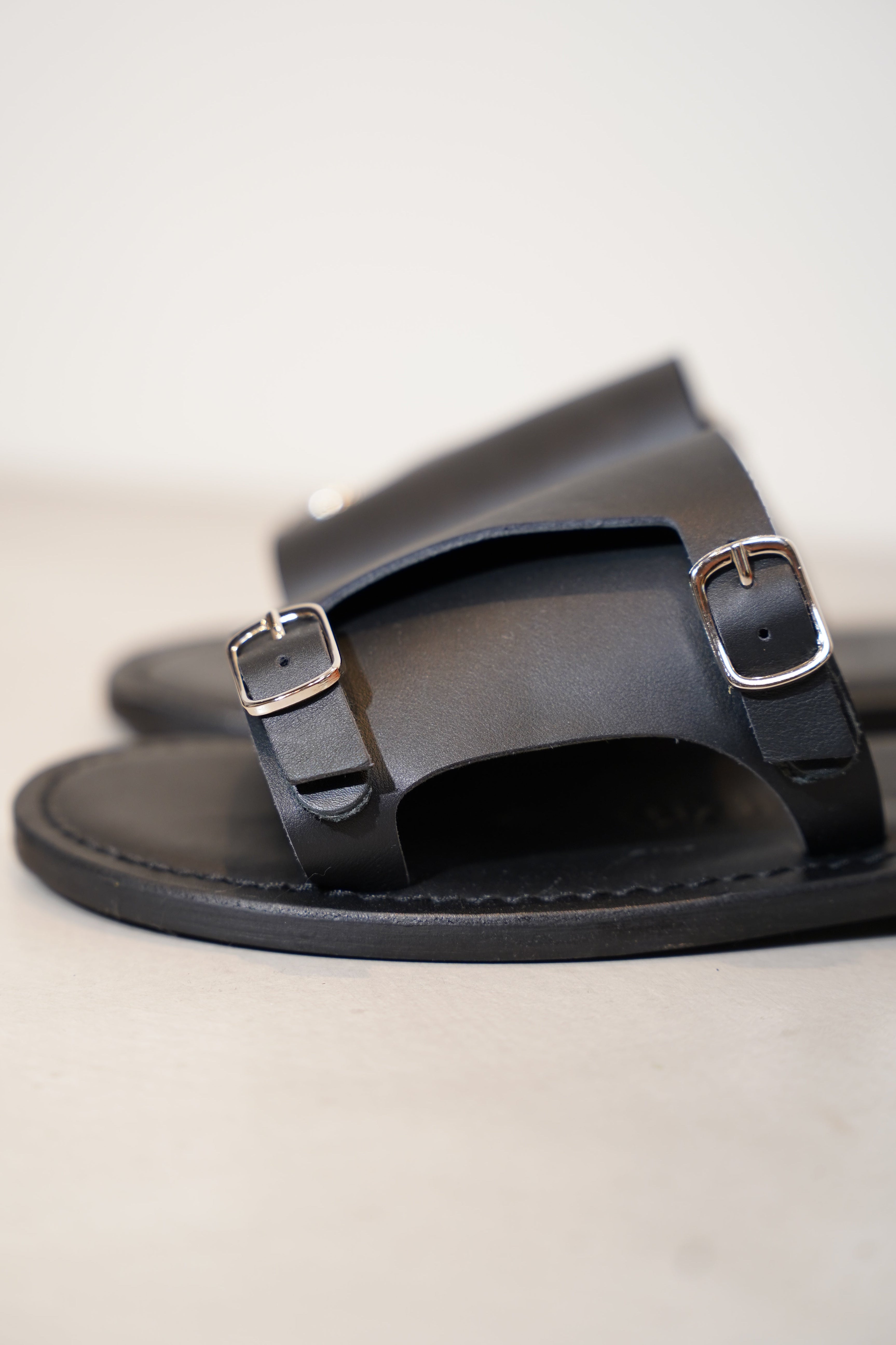 Leather slipper