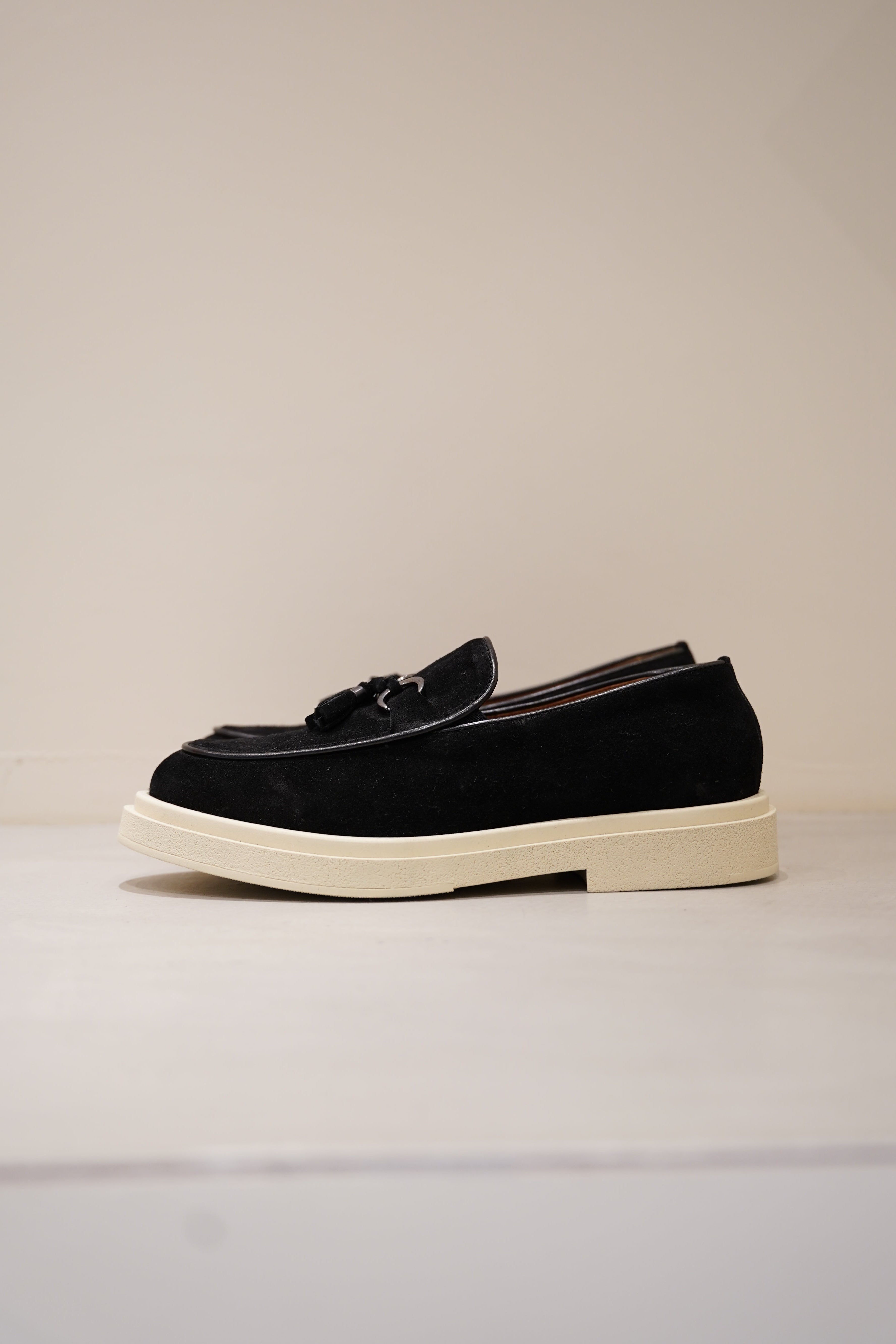 Suede black loafer