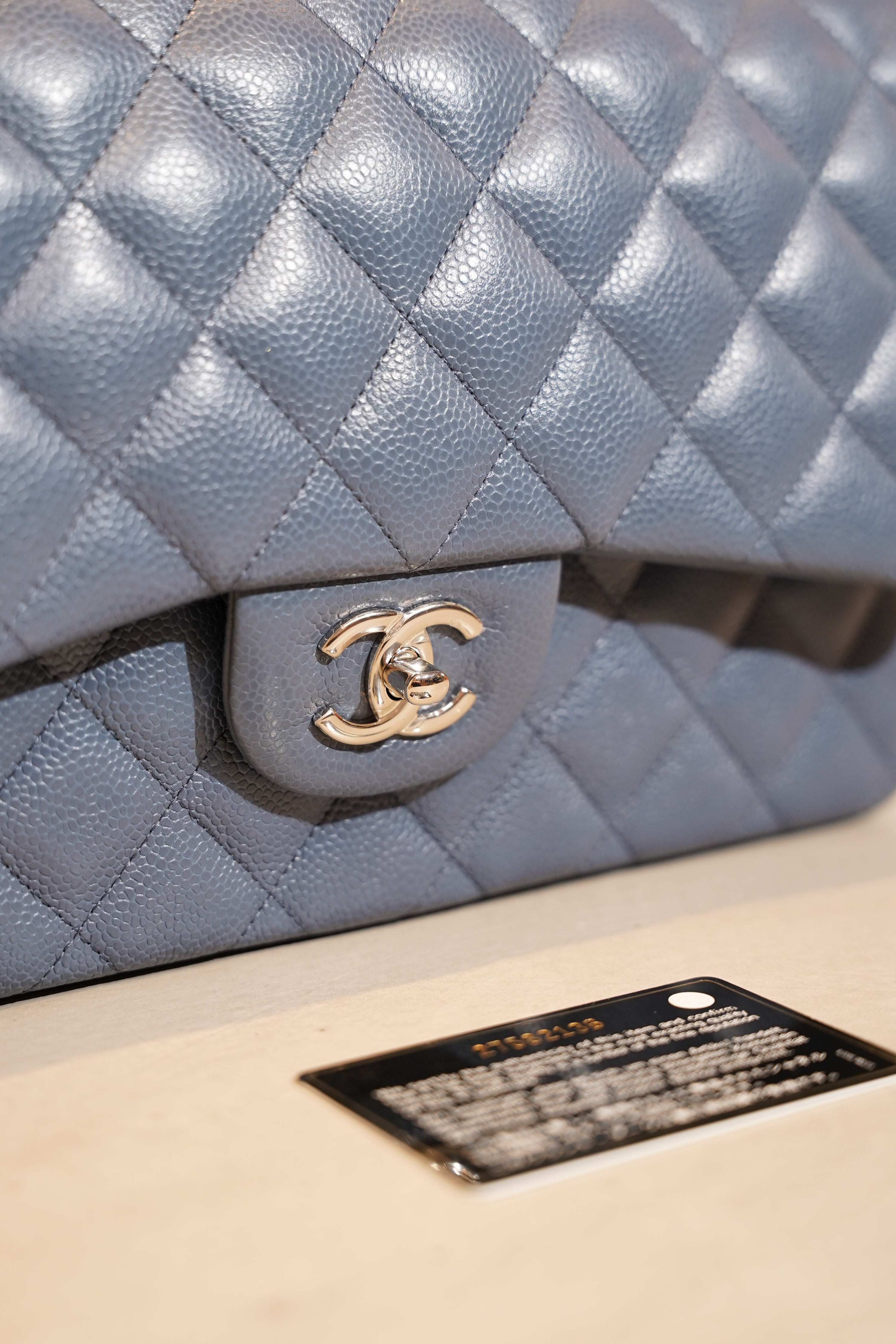CHANEL JUMBO FLAP BAG