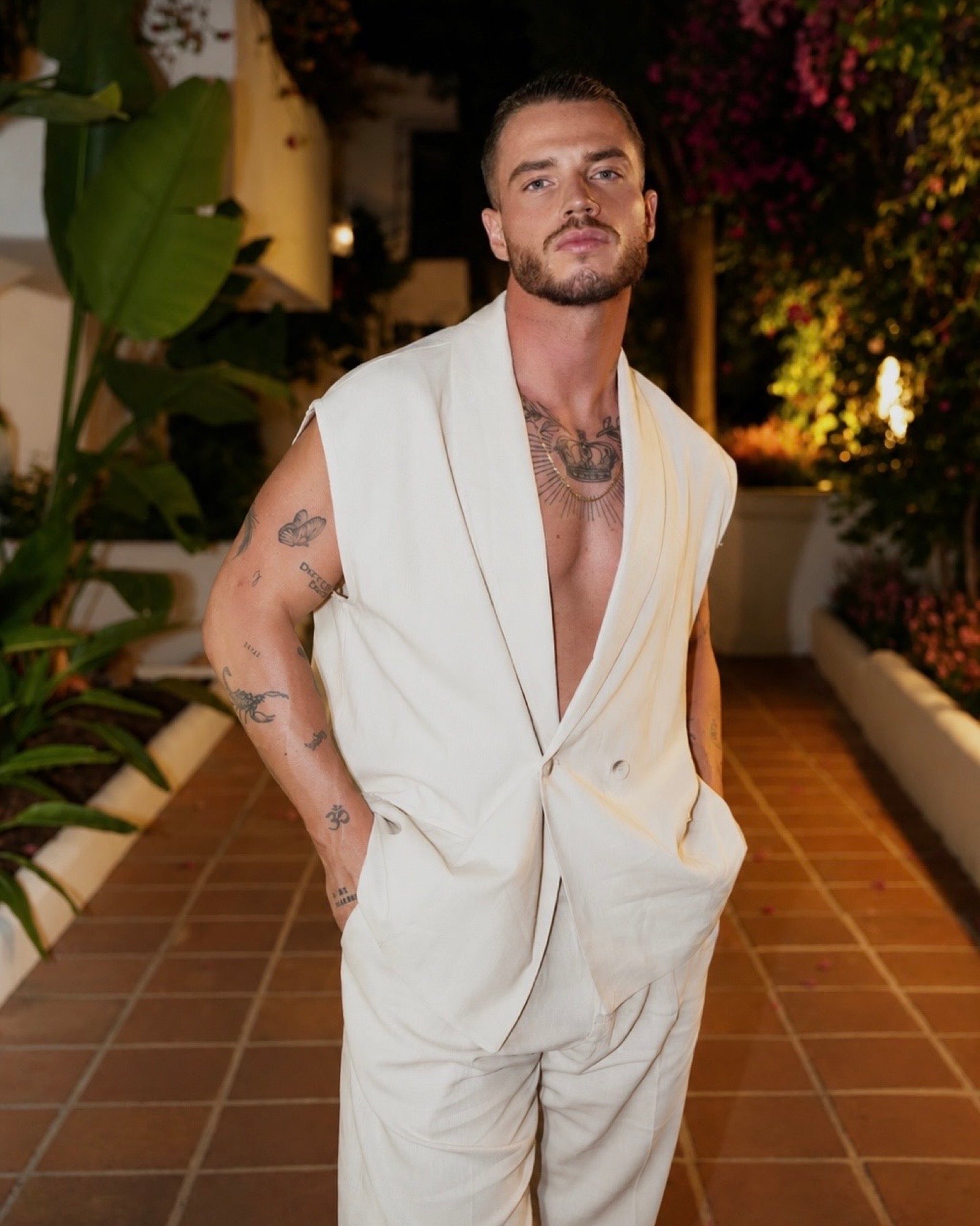 Marbella linen suit