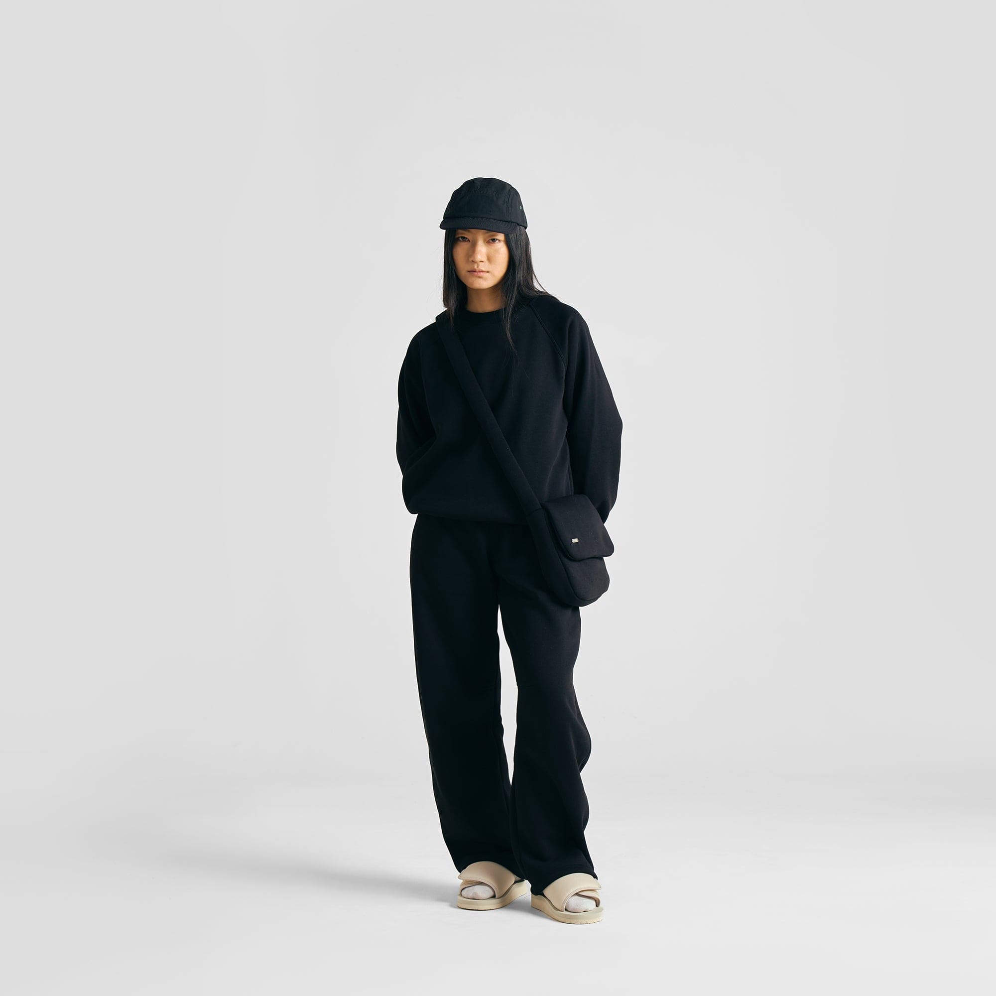 EVERYDAY JET BLACK CREWNECK SUMMER SALE