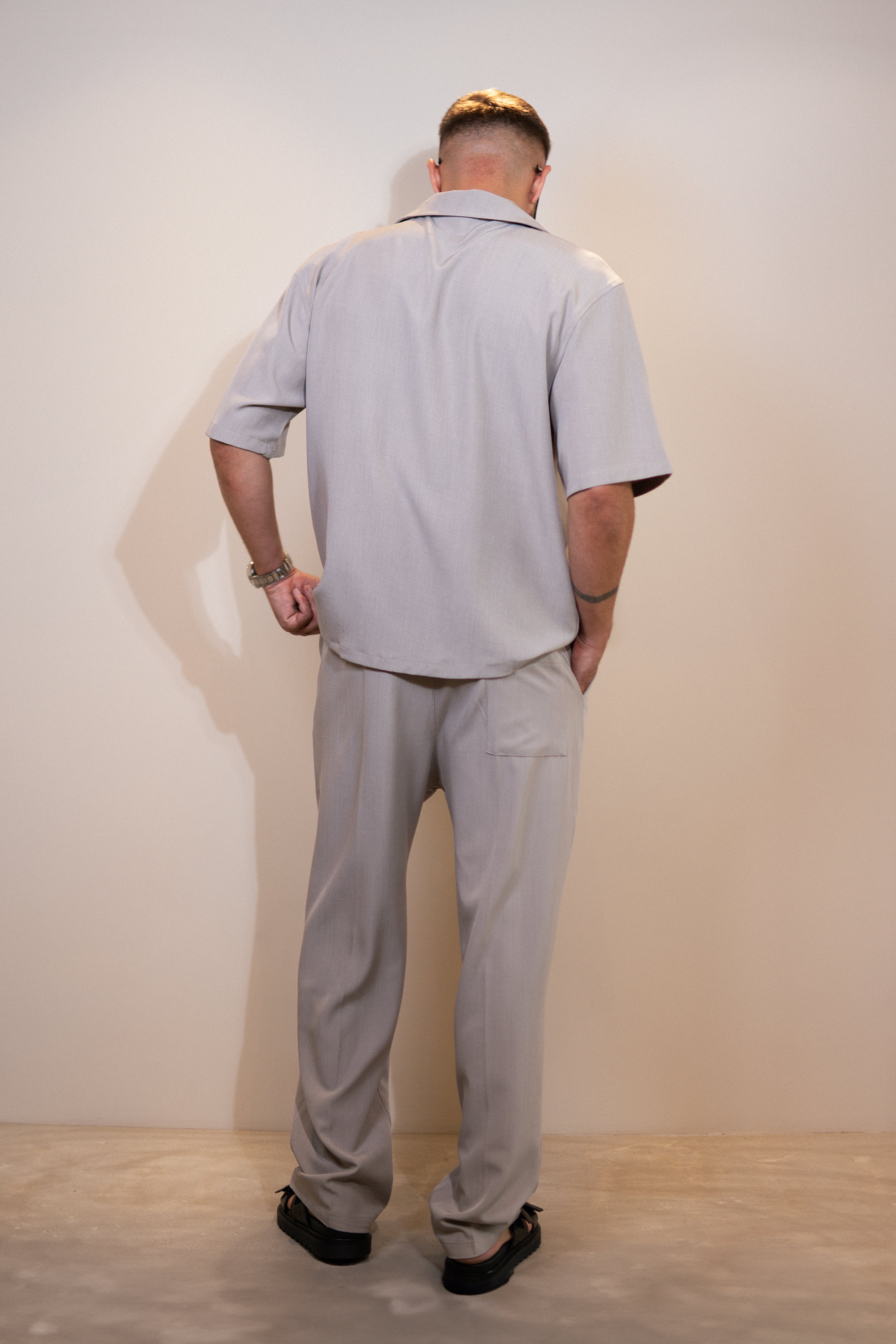 beige.set.long