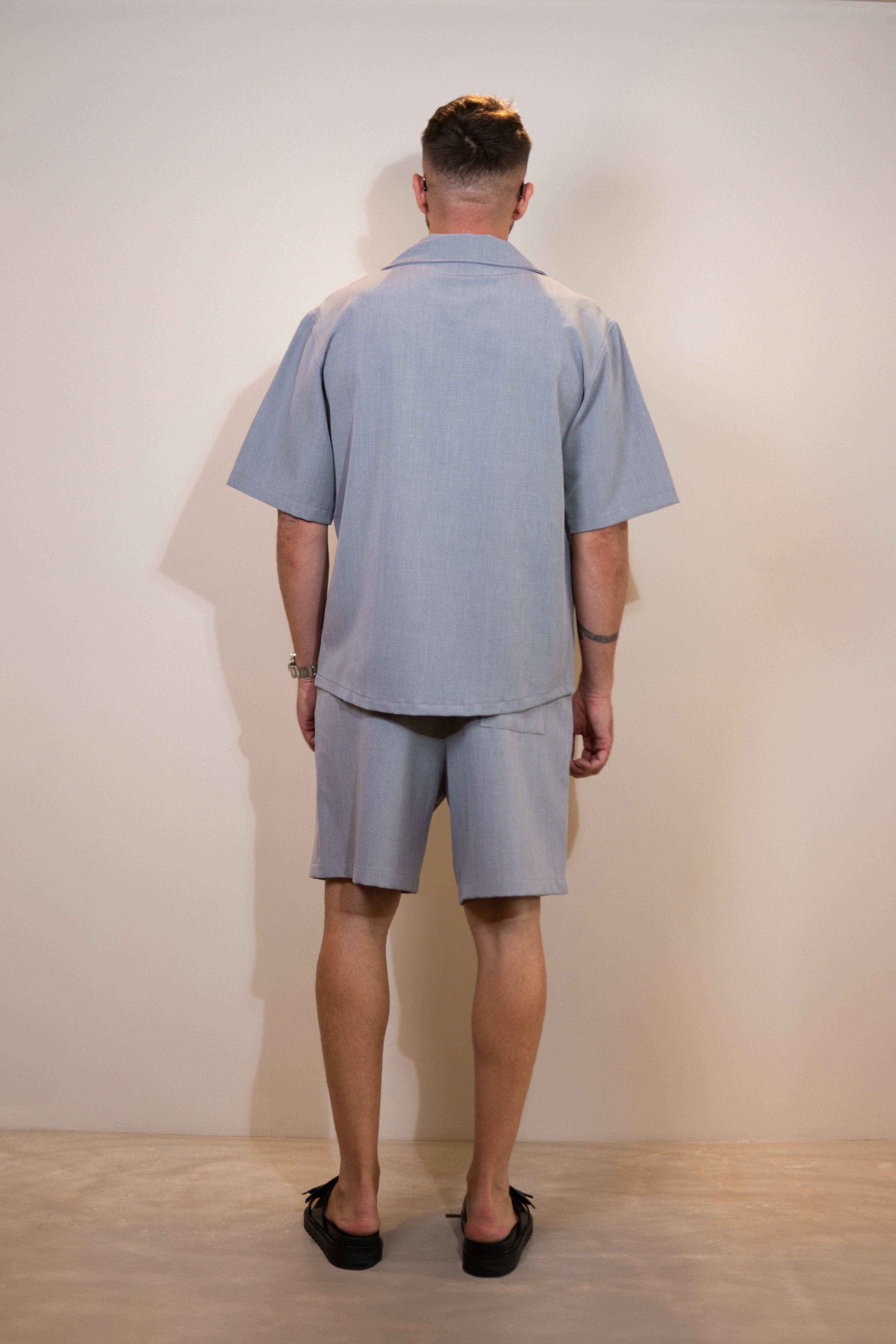 grey set short