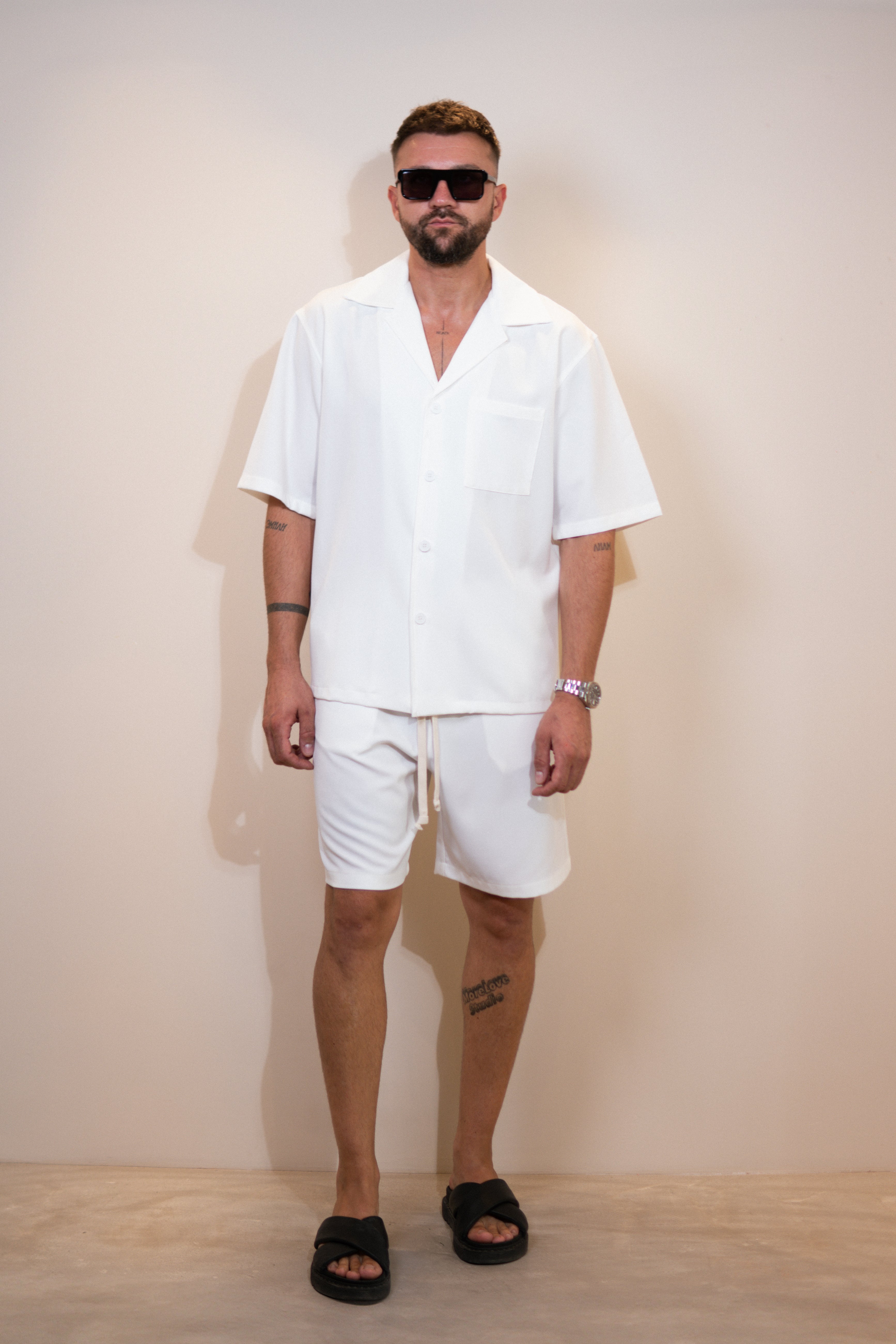 white set short