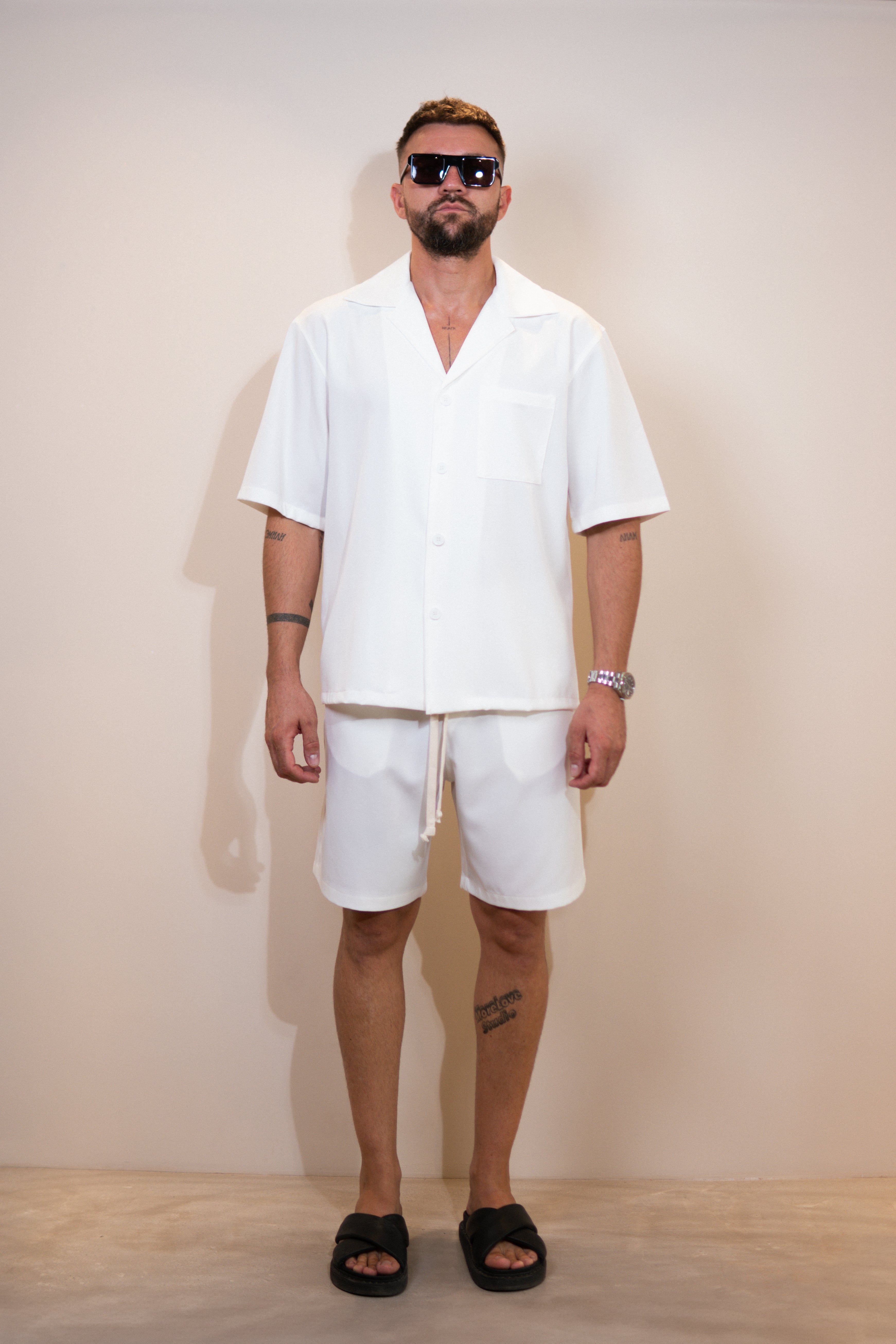 white set short
