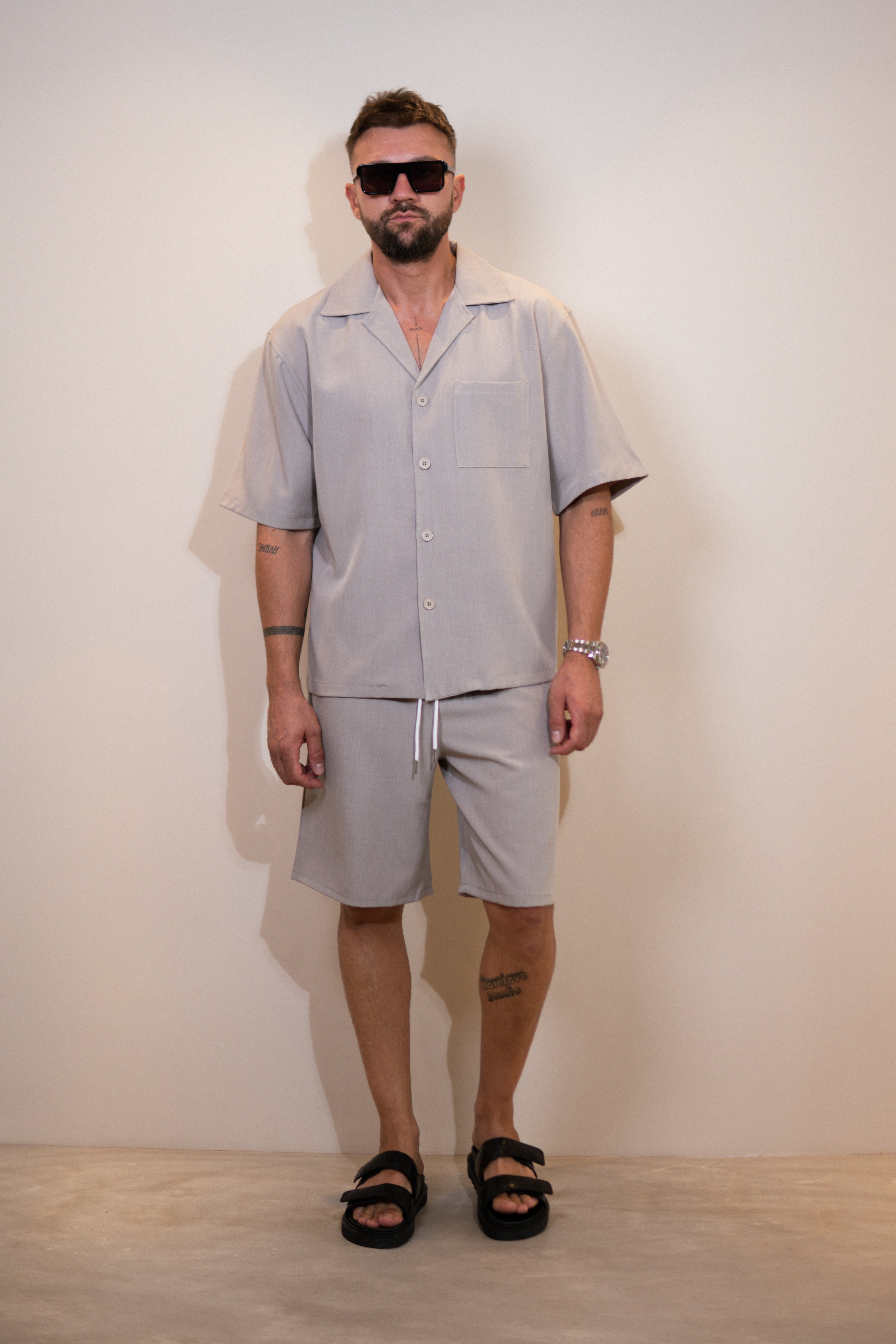 beige set short