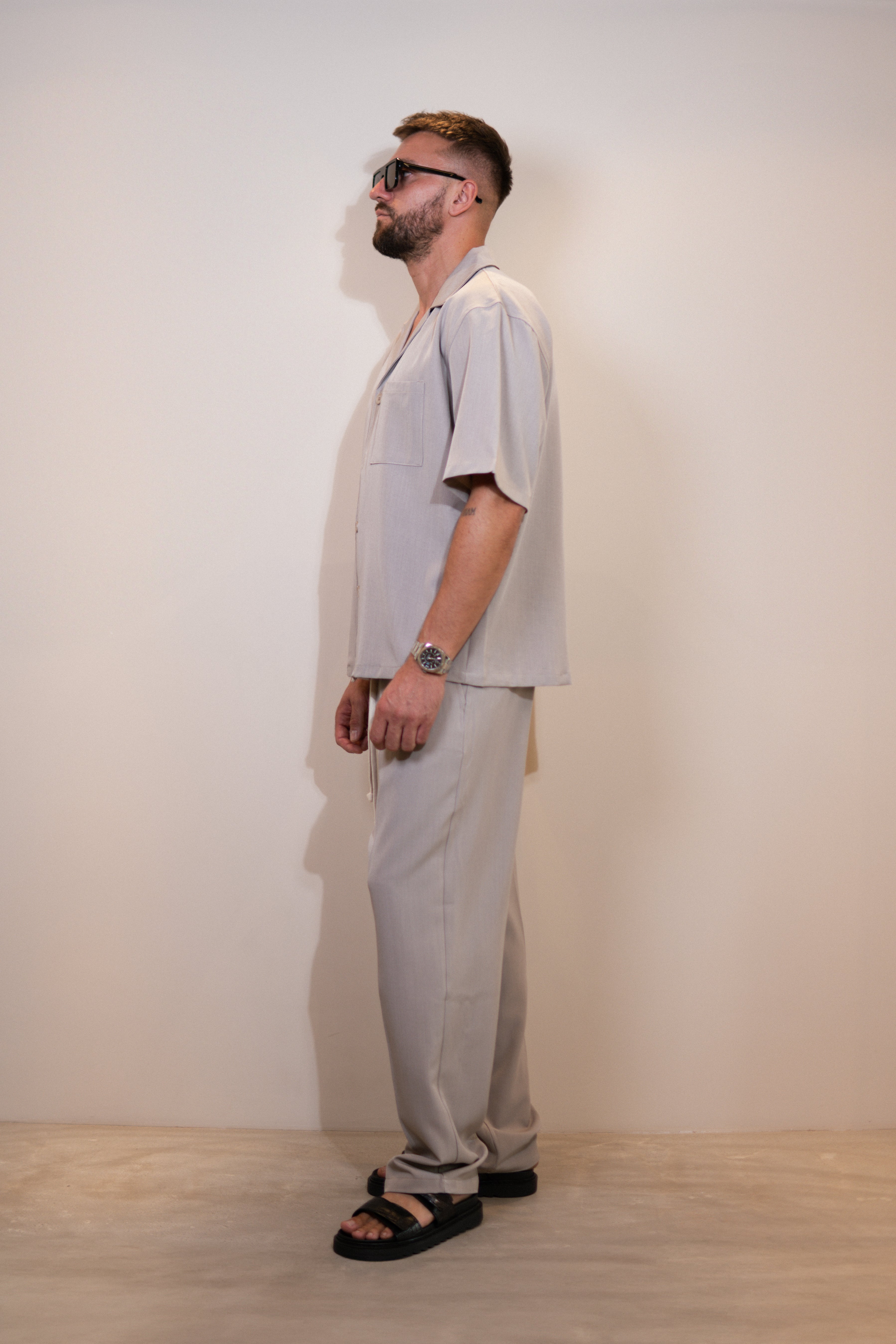 beige.set.long