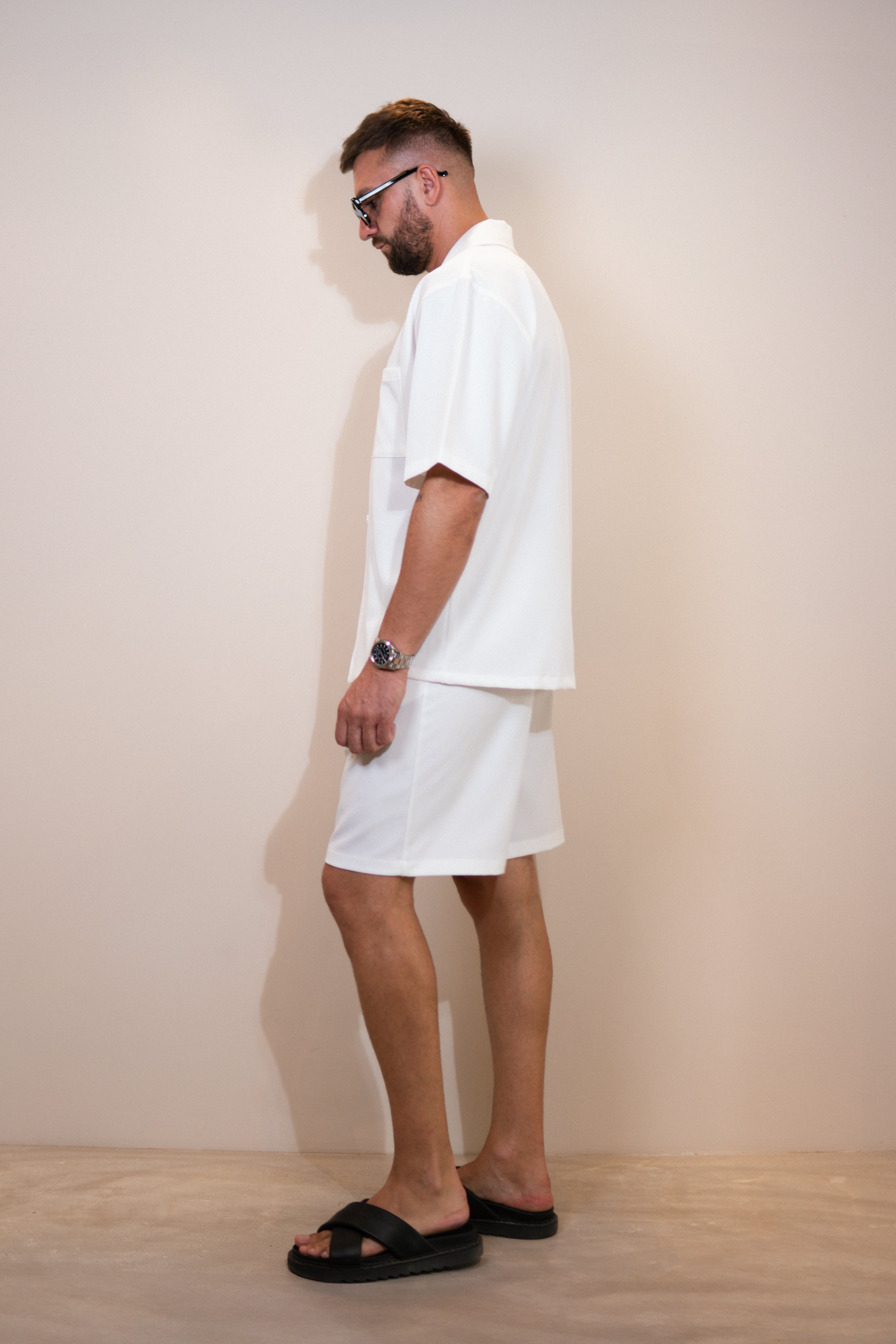 white set short