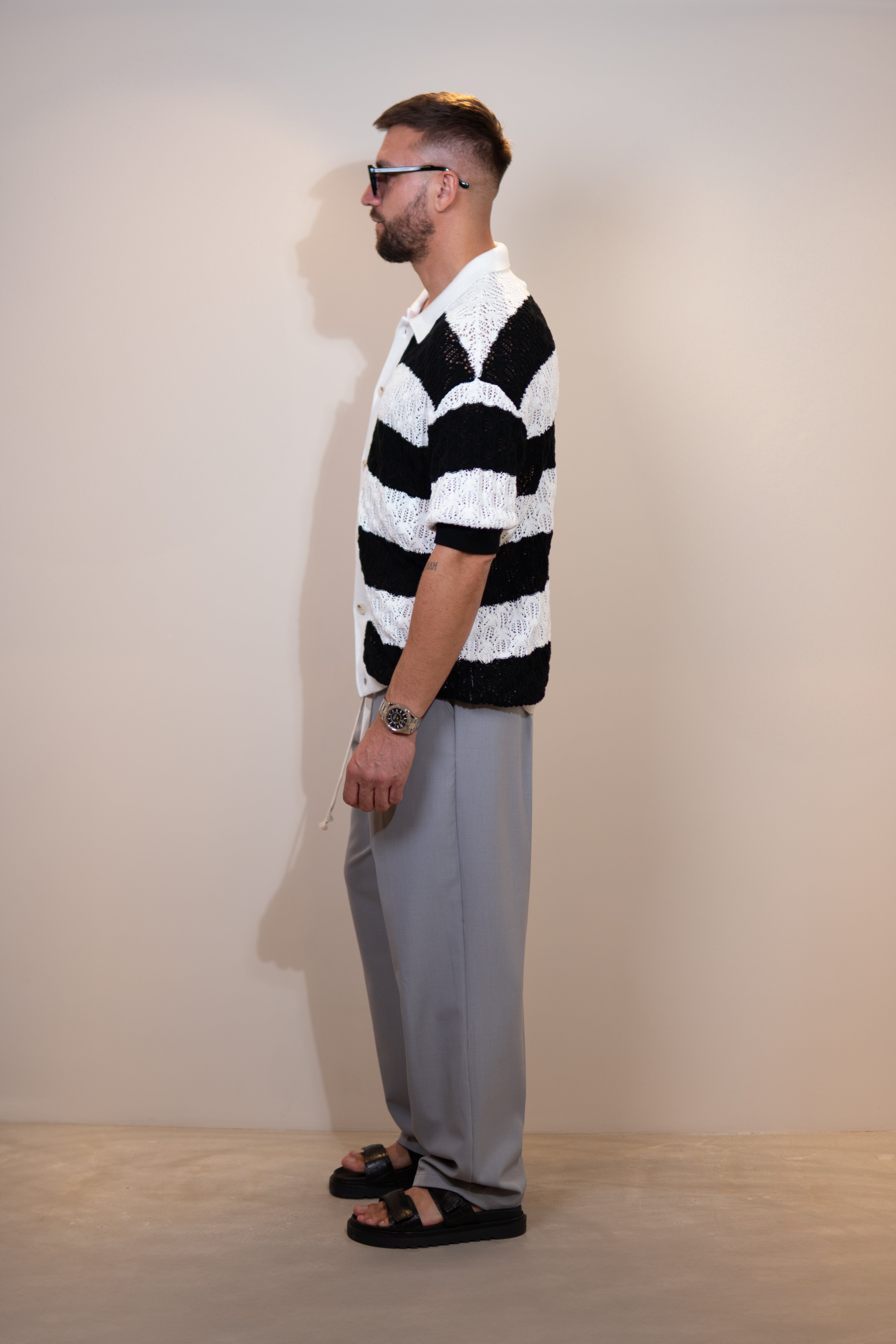 strick black